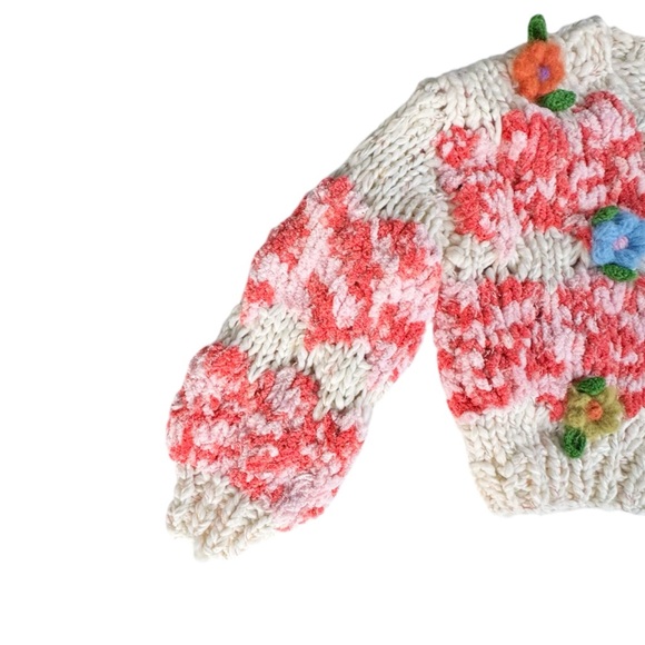 Handknit Cropped Chunky Knit Floral Sweater - Picture 8 of 11